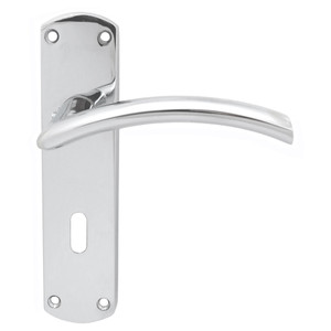Essentials Trio Lever On Backplate - Lock 57mm C/C