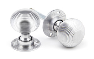 Satin Chrome Heavy Beehive Mortice/Rim Knob Set Satin Chrome Heavy Beehive Mortice/Rim Knob Set