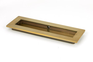 Aged Brass 175mm Plain Rectangular Pull Aged Brass 175mm Plain Rectangular Pull