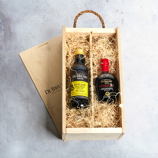 Salad Spectacular Olive Oil and Vinegar Gift