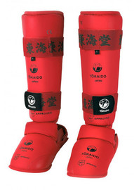 Stay safe and compliant with WKF approved shin and instep protection for karate by Tokaido brand. Choose from 2 colors and 5 sizes for ultimate comfort.