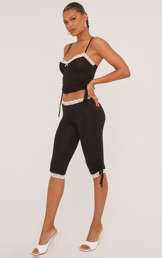 High Waisted Short Leggings With Lace At The Bottom FITS EVERYBODY