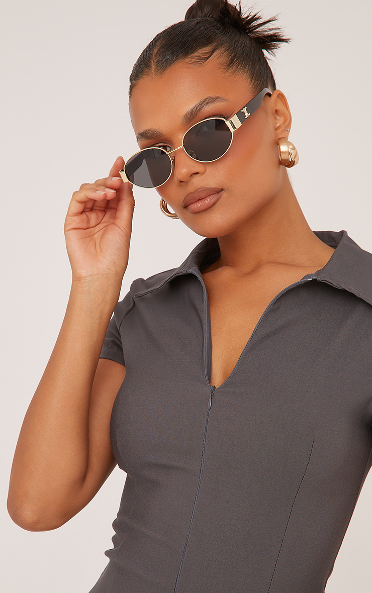 Oval Cateye Shape Side Logo Detail Sunglasses In Black And