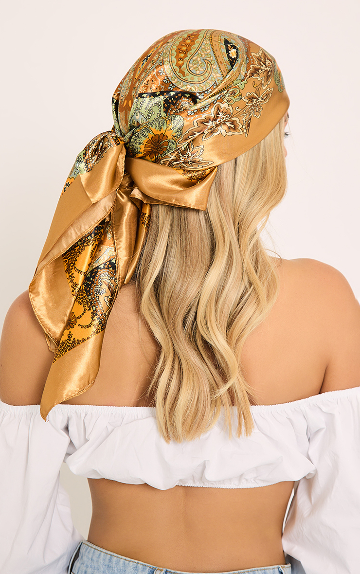 小物 SAINT LAURENT by Hedi Bandanna Scarf Saint Laurent Paisley Cashmere-Blend Bandana Scarf | Neiman