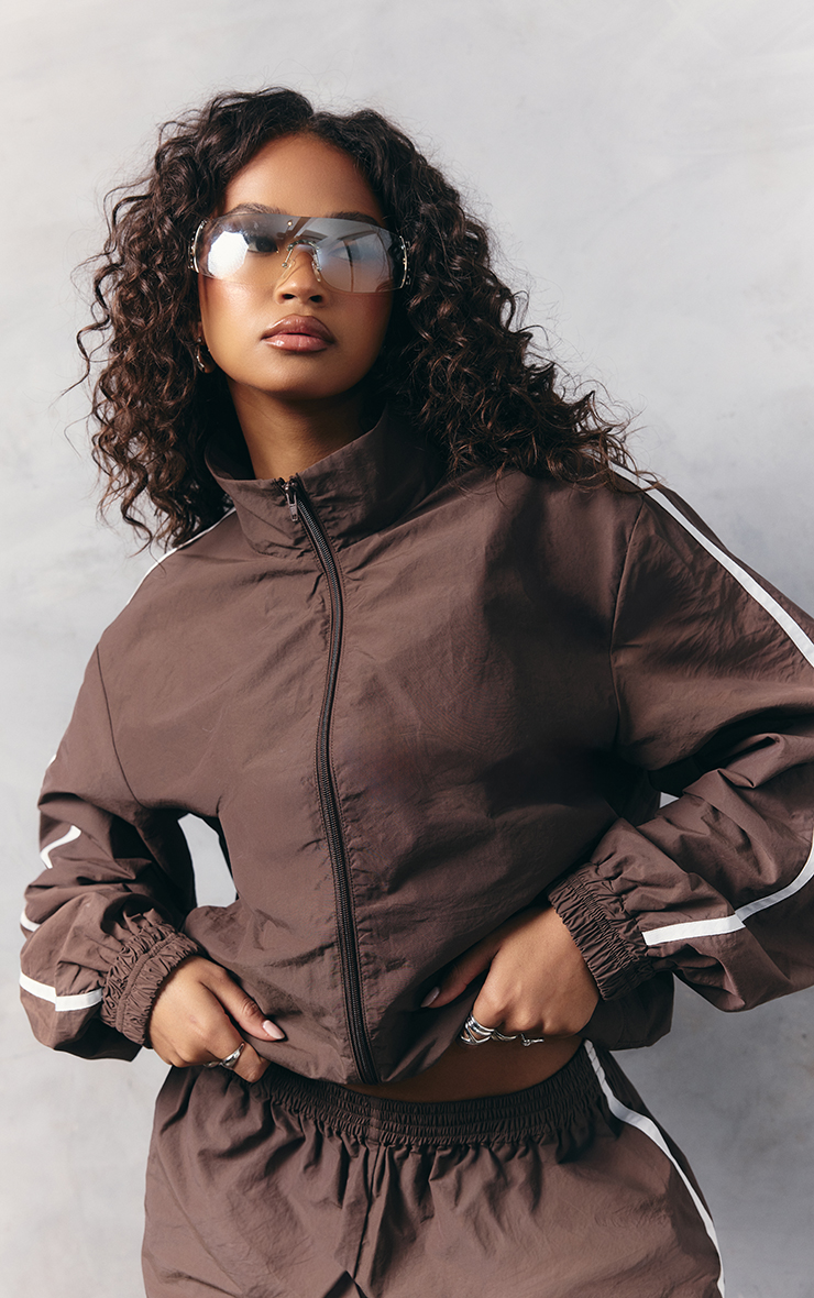 Long Sleeve Contrast Side Panel Zip Up Track Jacket In Chocolate