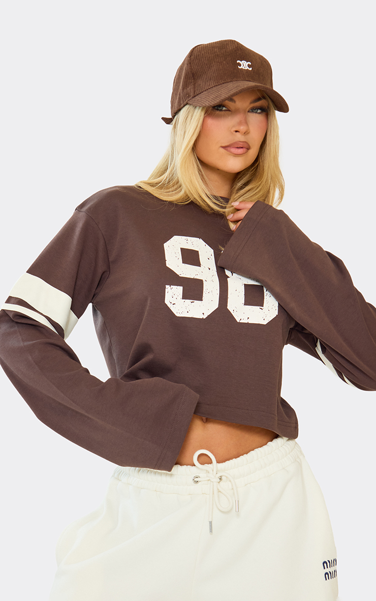 baserangebamboo tee long sleeve チョコレート　M Long Sleeve Oversized Graphic T-Shirt In Chocolate Brown | EGO US