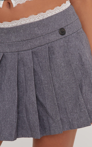 Low Rise Lace Trim Detail Pleated Mini Skirt In Grey Woven | EGO