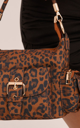 Valencia Multi Pocket Buckle Detail Shoulder Bag In Leopard