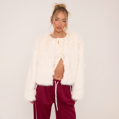 アウターその他 BADBLOOD Beyond Soft Collarless Fur Jacket Cream Collarless Coat In Cream Faux Fur | EGO Shoes