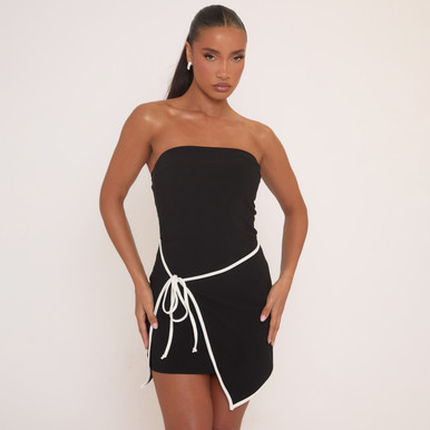 premium black woven bandeau contrast pleated hem mini dress Bandeau Contrast Pleated Mini Dress In Black Woven | EGO US