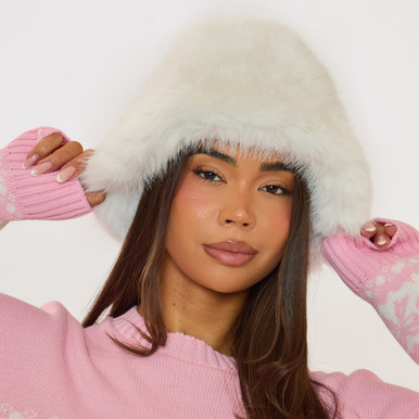Oversized Chunky Bucket Hat In Cream Faux Fur | EGO US | EGO display picture 3