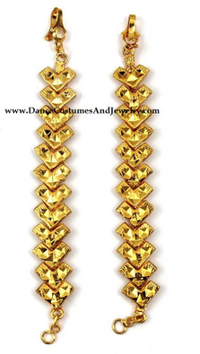 Mohiniyattam Earchain, ear chain mattil