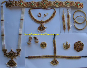 Traditional Bharatanatyam Temple Jewelry Set CD74