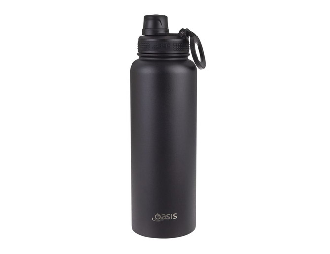 A drink bottle in matte black featuring a screw cap and a loop for easy carrying, with a logo on the side.