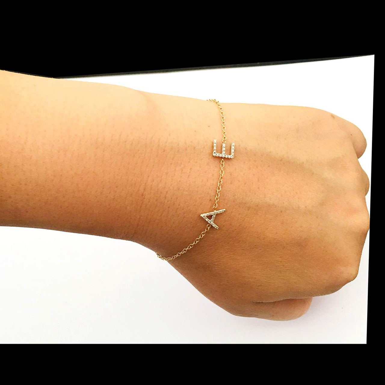 Diamond Mini Letter Disc Bracelet - V