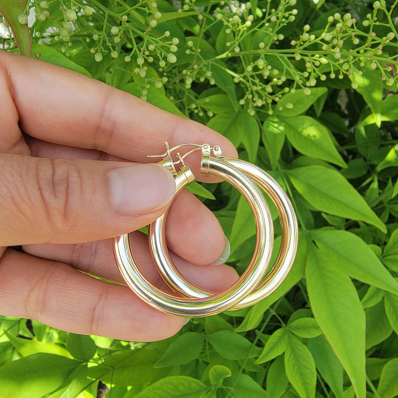 thick round hoop earrings