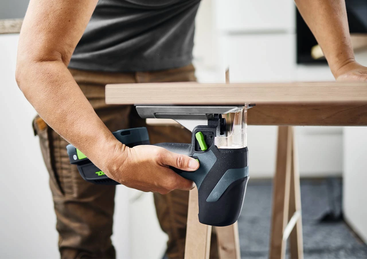 Lightweight and handy - Low weight, slim design and non-slip soft grip coating for optimum handling.