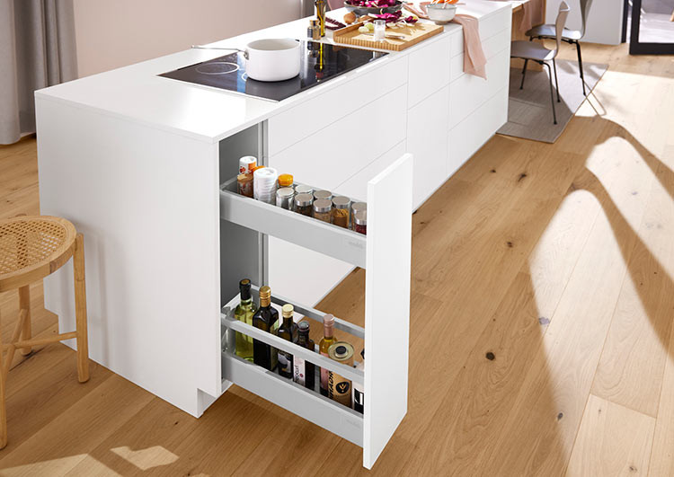 Blum TANDEMBOX Antaro SPACE TWIN slim pull-out drawer in grey for 200mm cabinets