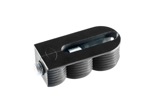 A one-piece Cabineo connector in black, featuring integrated connection screws that deliver high clamping force with a hexagon bit A one-piece Cabineo connector in black, featuring integrated connection screws that deliver high clamping force with a hexagon bit
