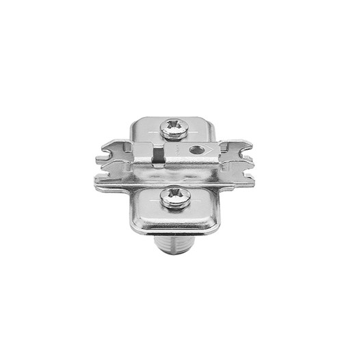 174L6130.05 CLIP cruciform mounting plate for 15mm cabinets, in a nickel-plated finish, showcasing its unique 10mm pre-fixed dowels