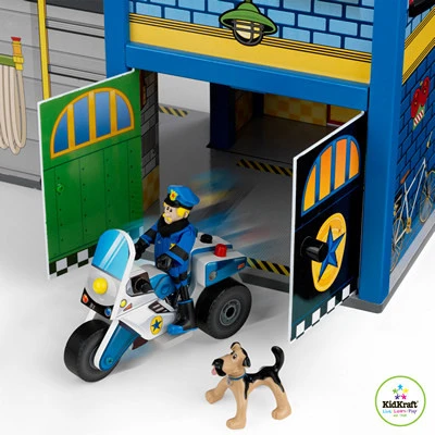 some of the accessories that come with the fire station