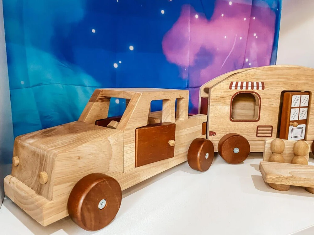 qtoys wooden campervan