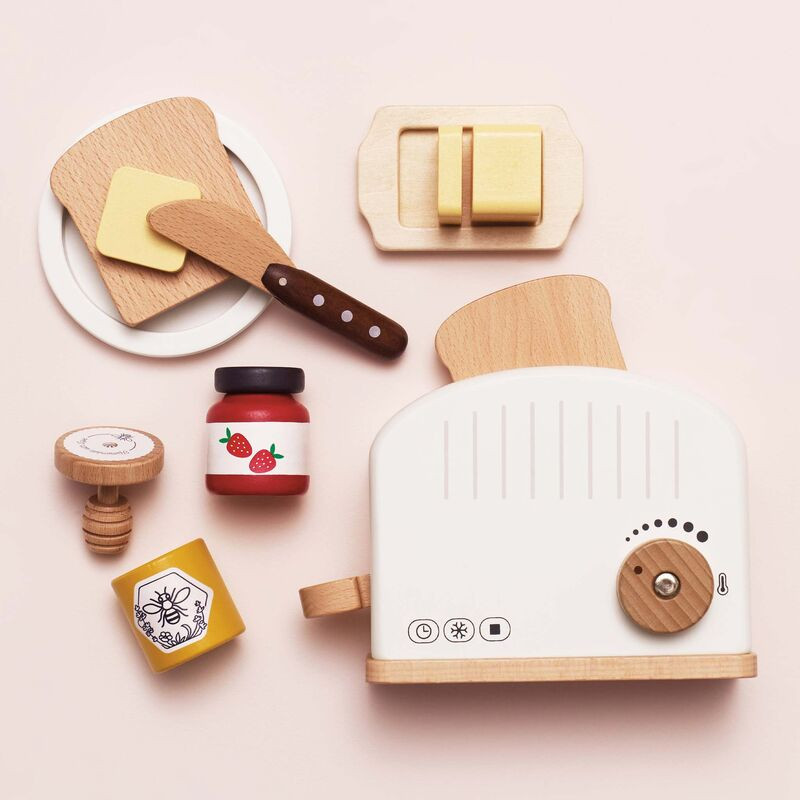 Le Toy Van Honeybake Toaster Set 3