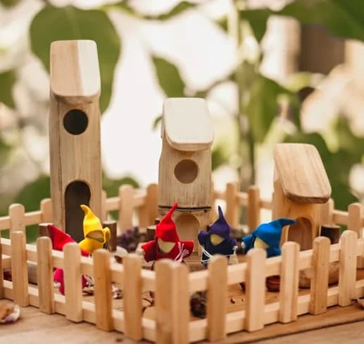 qtoys wooden fences
