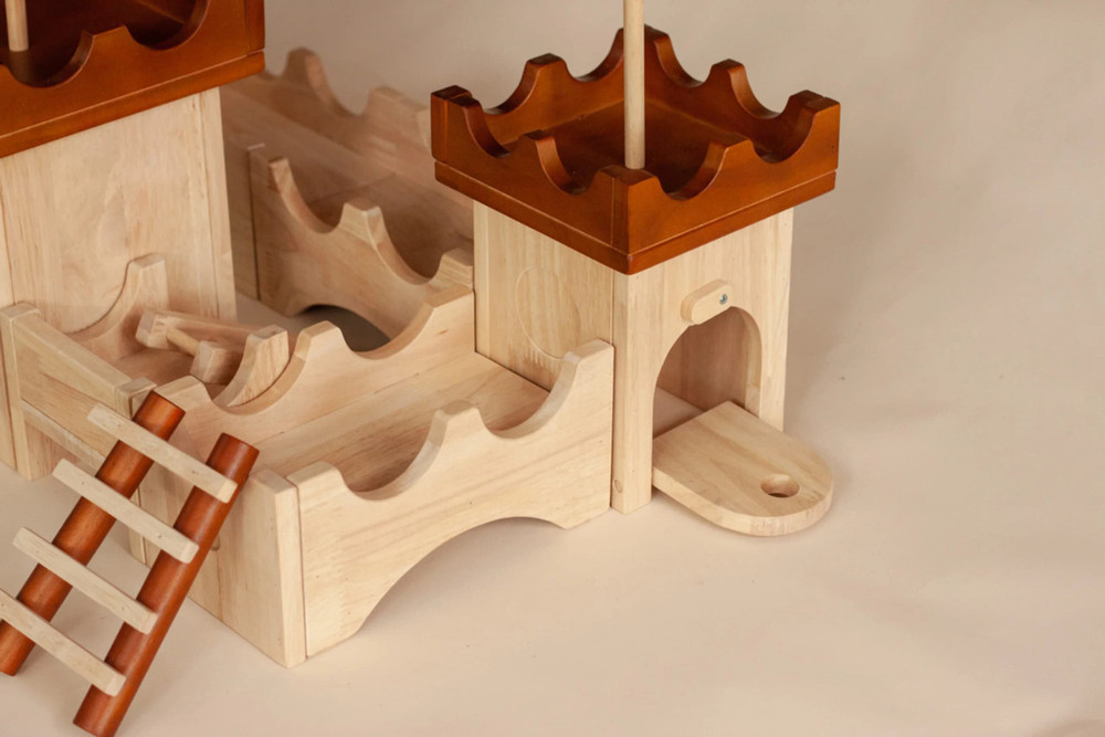 Qtoys Wooden Medieval Castle children playset
