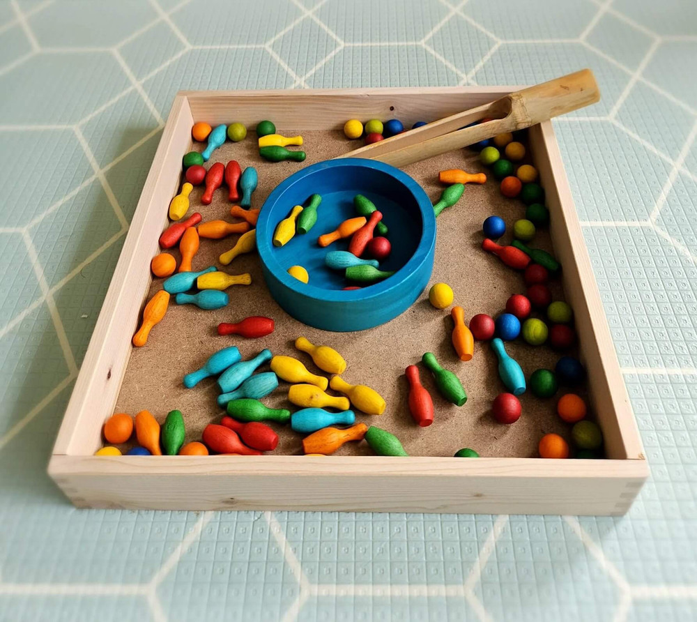 qtoys montessori sand tray 3