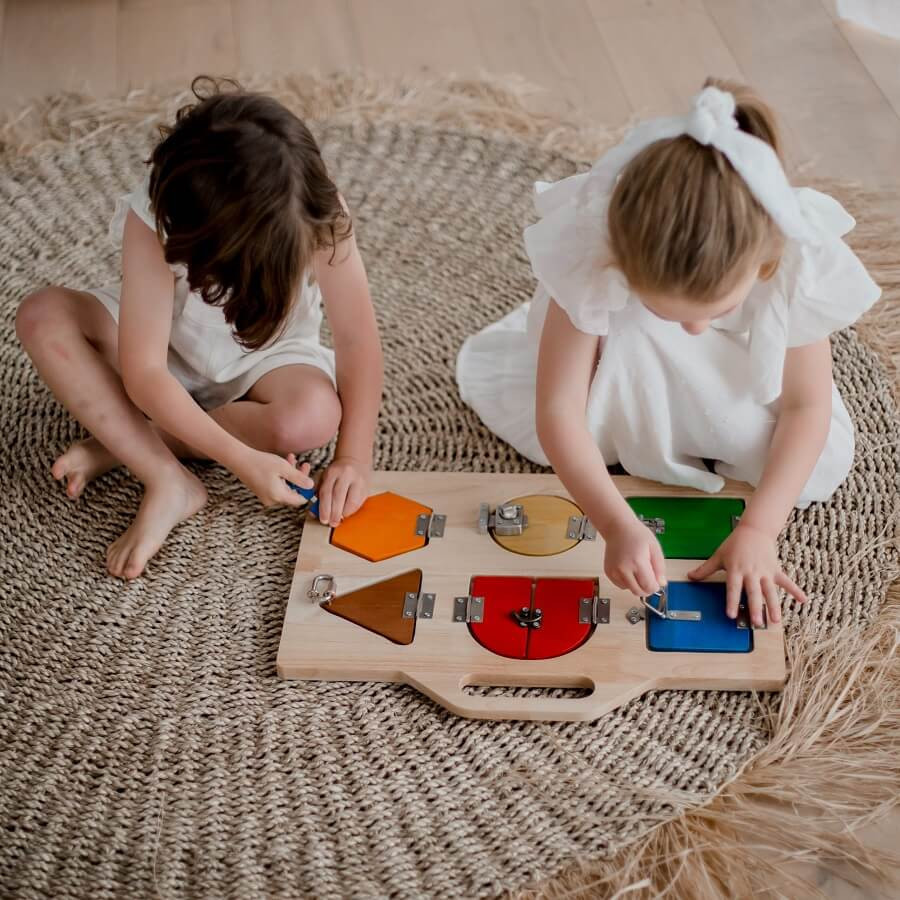 Qtoys Lock Board