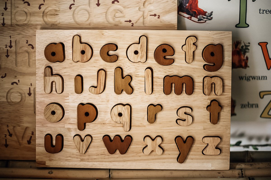 Qtoys Natural Lowercase