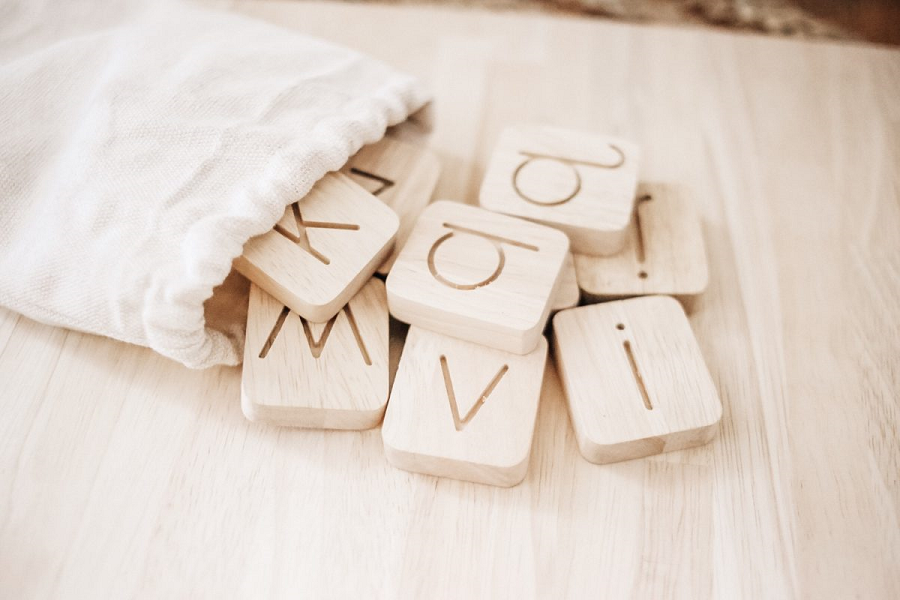 Qtoys Word Building Kit
