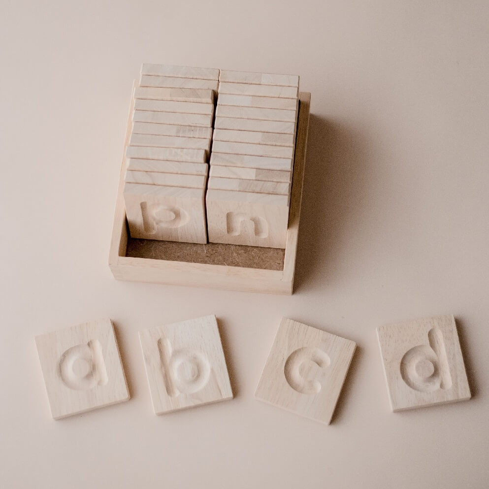 qtoys alphabet wooden tiles