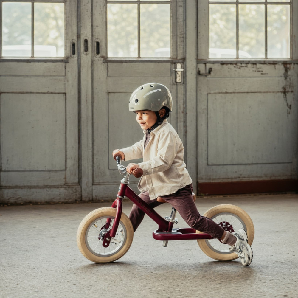 red vintage trybike 