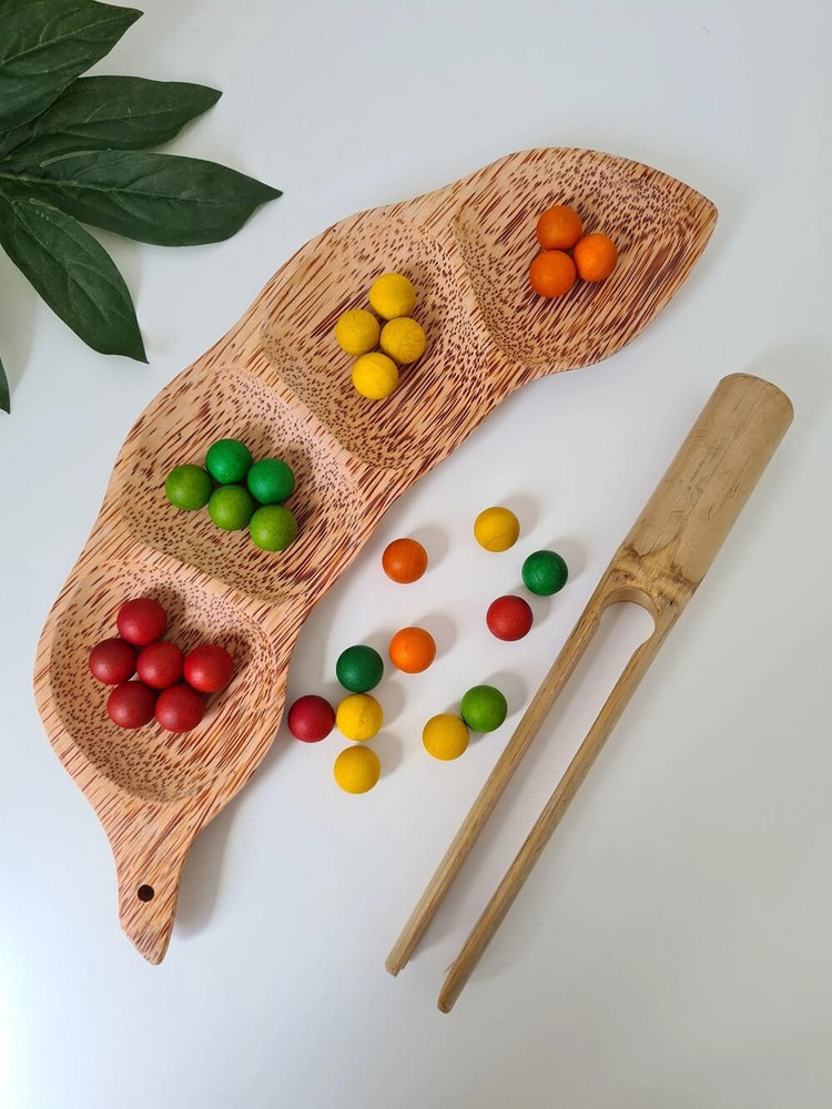 qtoys pea pod play tray