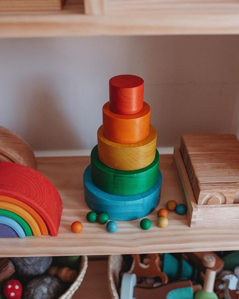 colourful nesting and stacking bowls