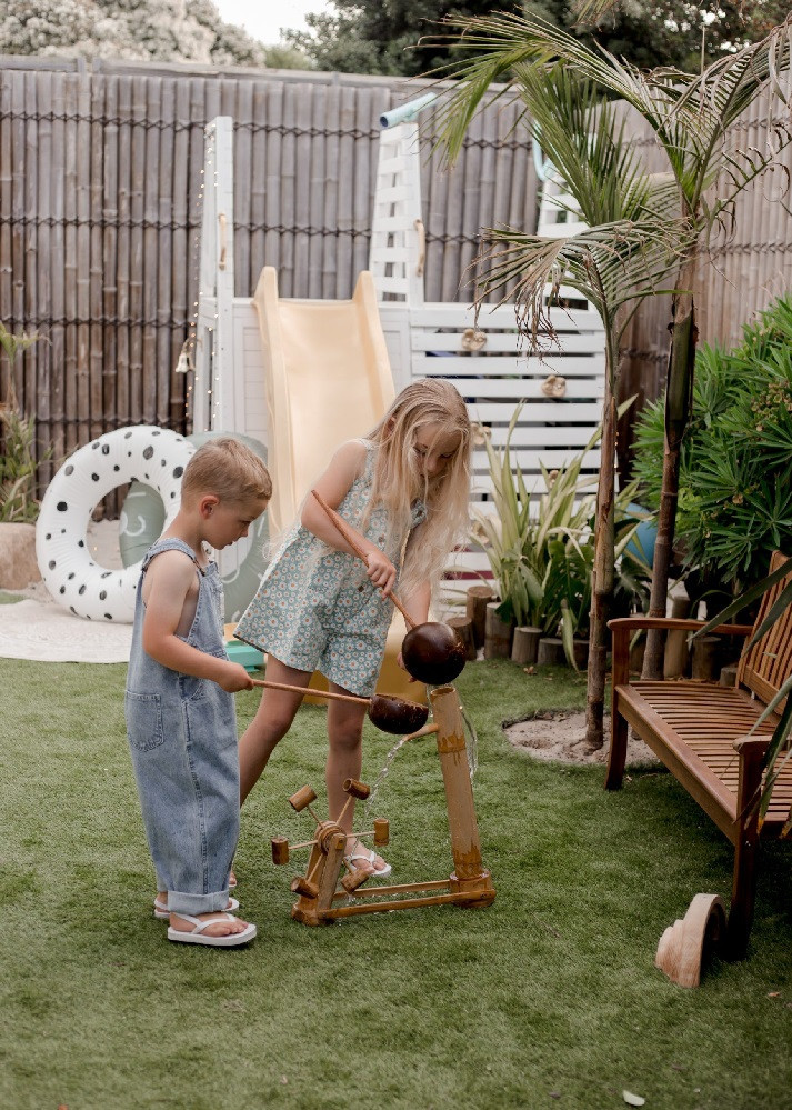 Qtoys Bamboo Water Mill