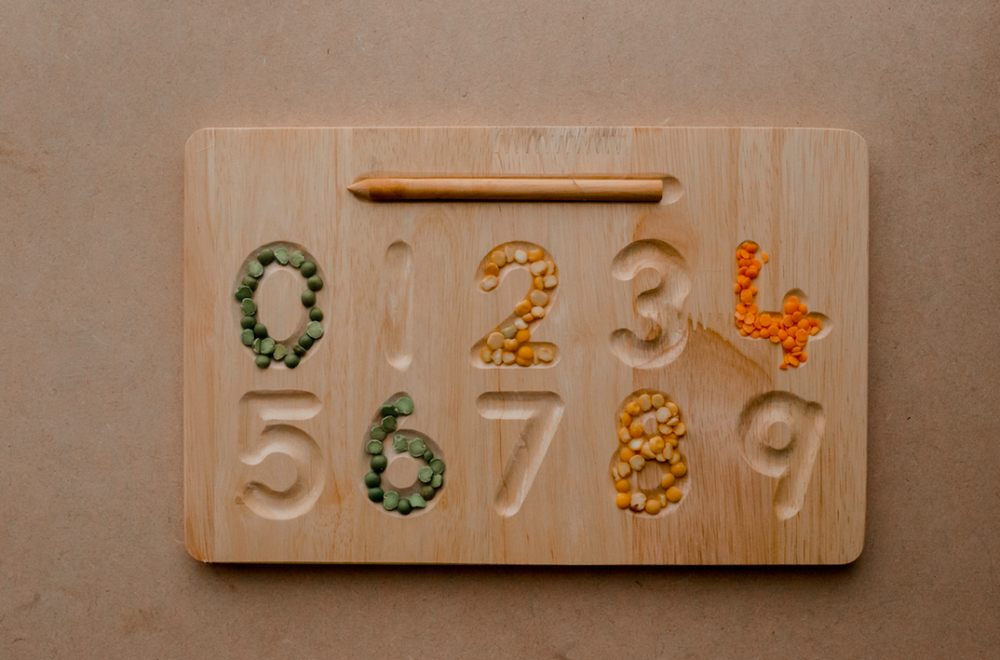 Number tracing board