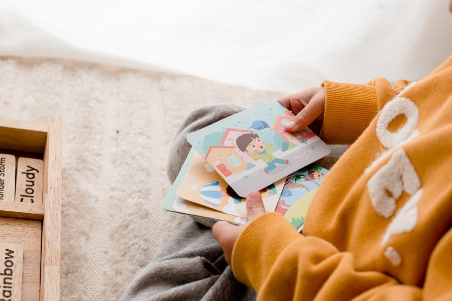 A child  explore different types of weather