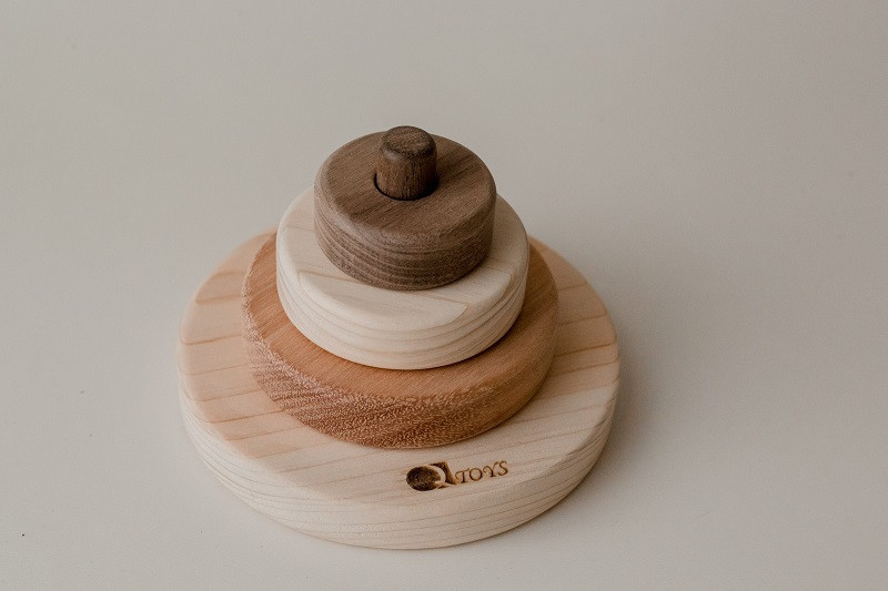 Montessori Vertical ring stacker