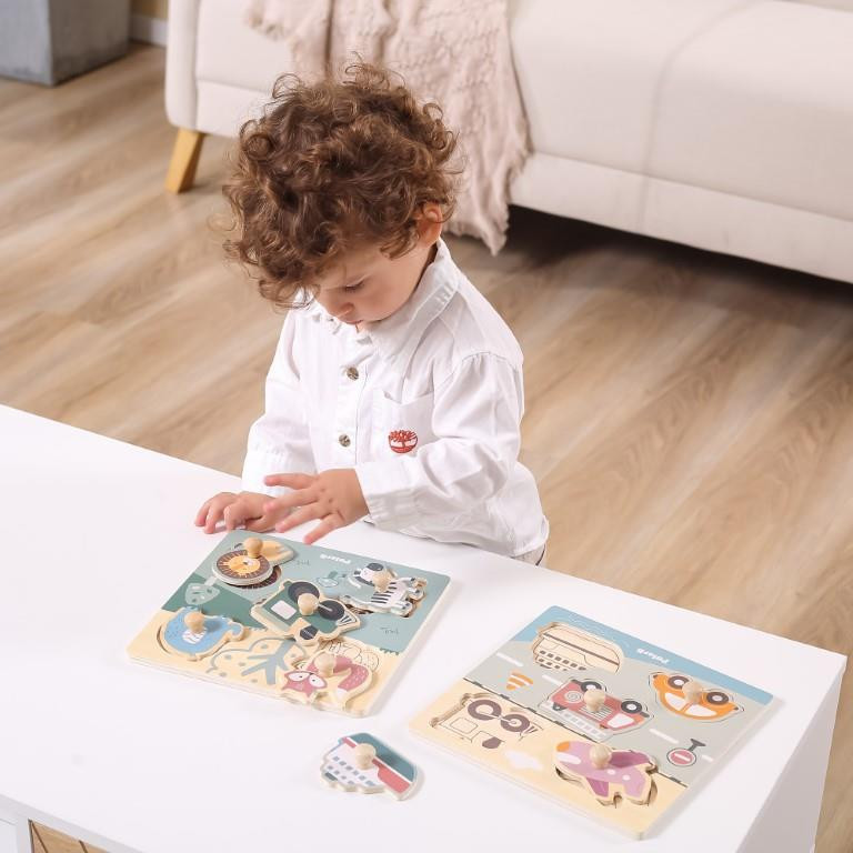 Big Knob Puzzle - Animals in play