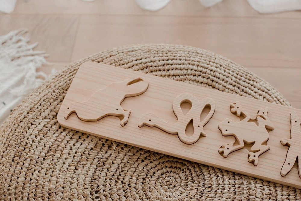 Qtoys Food Chain Lacing Set is made from sustainable timber