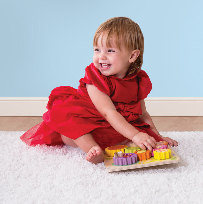 Happy learning with Le Toy Van Petilou Gears & Cogs Busy Bee Learning Puzzle