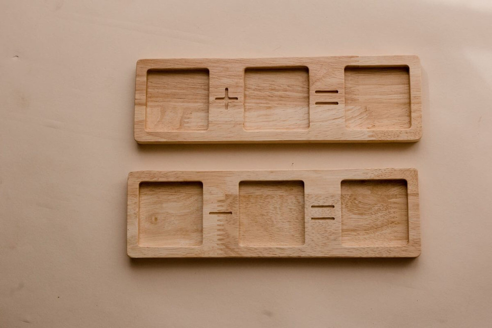 Qtoys Two piece math frame 2