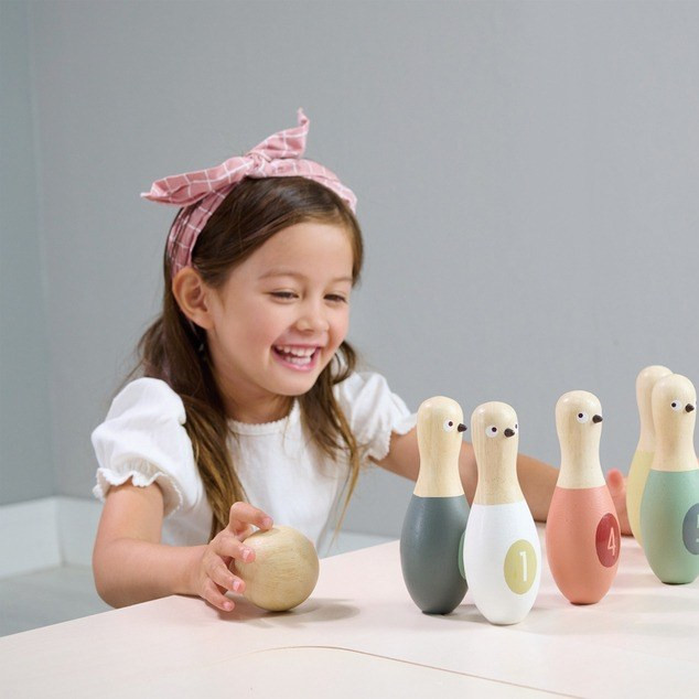 Tenderleaf Birdie Skittles Bowling Set - image 7