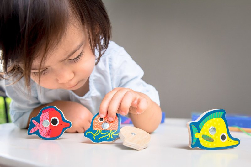 Djeco Magnetic Coloured Fishing - image 9