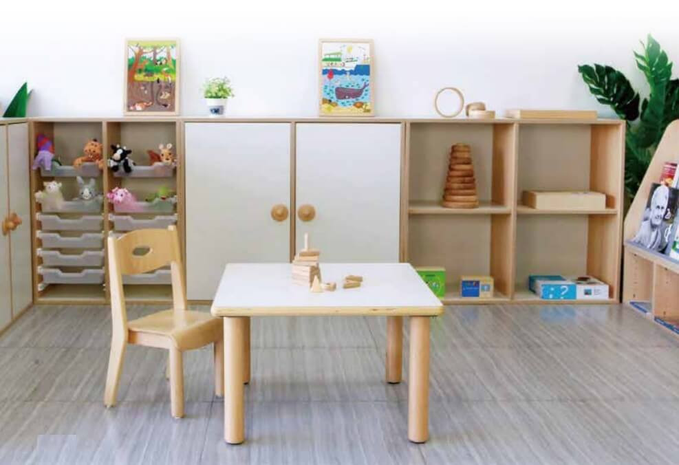 low square table with stackable chairs