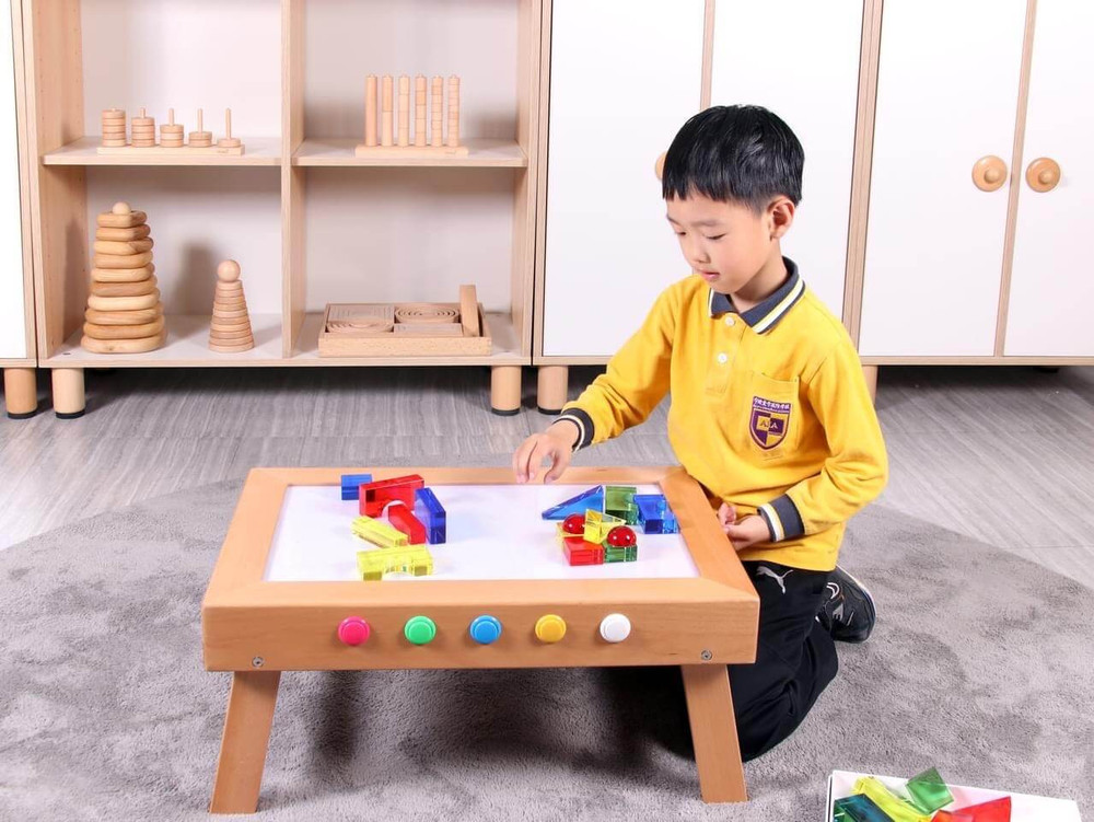 vivaio light table with acrylic blocks