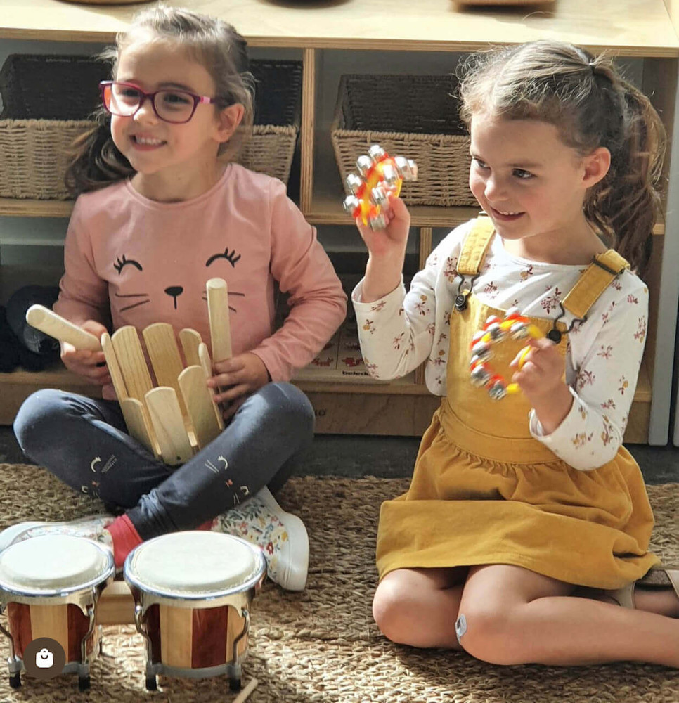 natural wooden instrument set